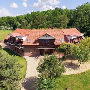 Vendégház Owlcastle-bagolyvár, Hajdúszoboszló